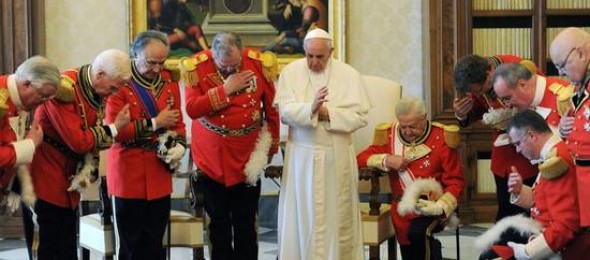 Il Papa aveva chiesto al Card Burke di ripulire l’Ordine di Malta da infiltrazioni massoniche: ordine disatteso…Ma oggi l’Ordine di Malta ringrazia il Papa per il suo aiuto